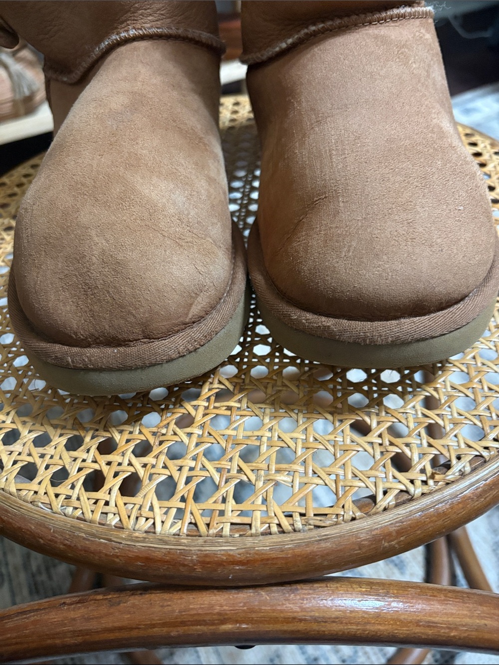 Ugg boots. Size 8 - Picture 7 of 7